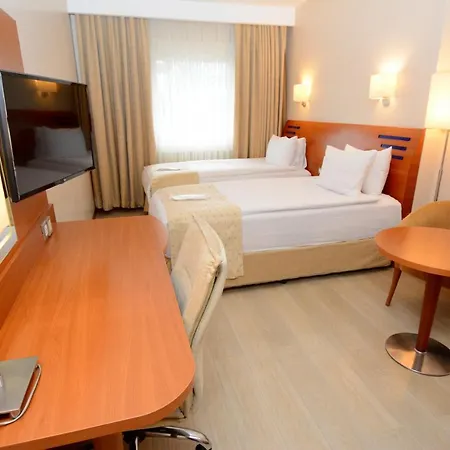 By Ihg 5* İstanbul