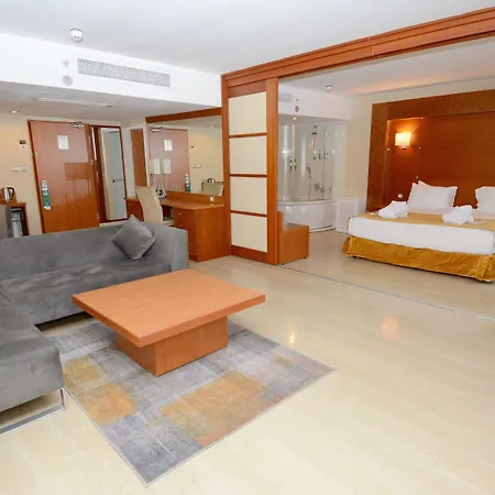 Otel By Ihg İstanbul