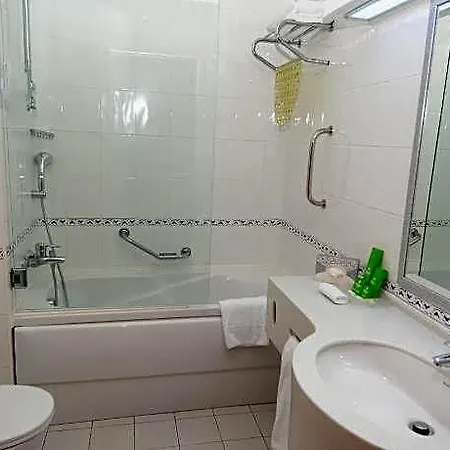 Hotel By Ihg 5*