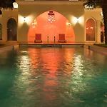 By Ihg 5*