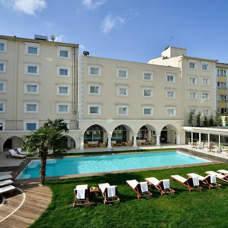 By Ihg